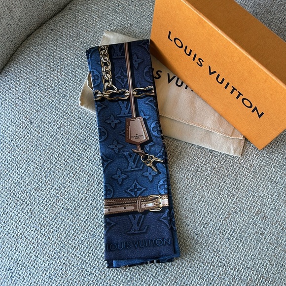 Louis Vuitton Denimgram Silk Bandeau - Picture 1 of 14